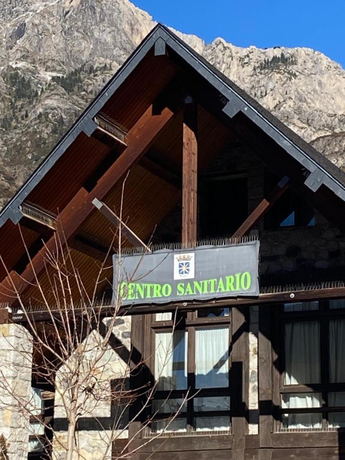 Appartamento Check-In Casas Cumbre De Benasque Eriste Esterno foto