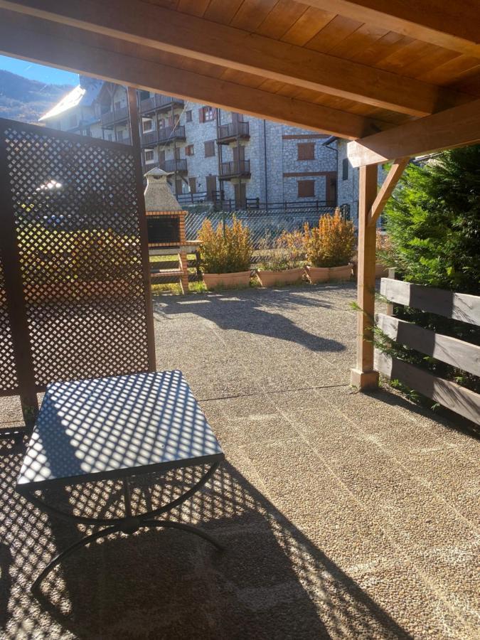 Appartamento Check-In Casas Cumbre De Benasque Eriste Esterno foto