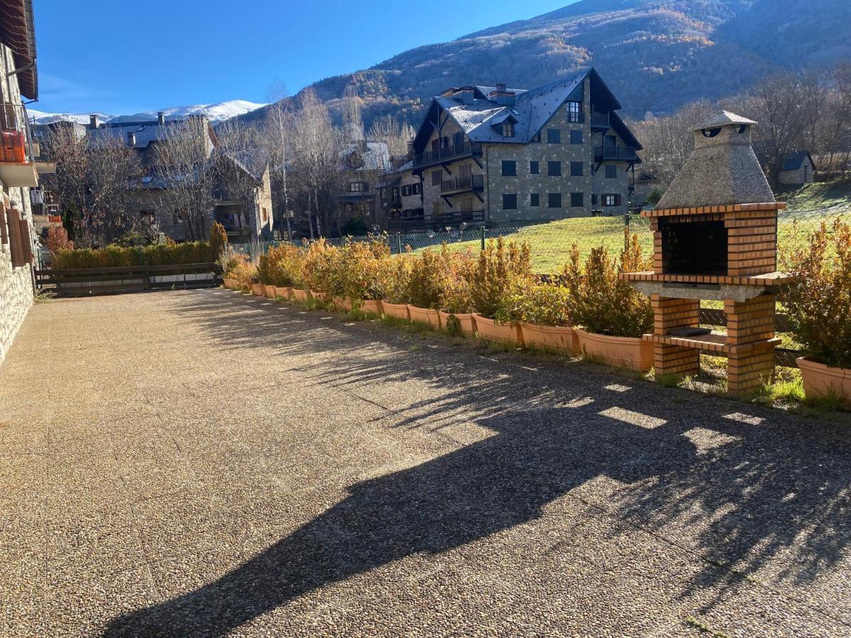 Appartamento Check-In Casas Cumbre De Benasque Eriste Esterno foto