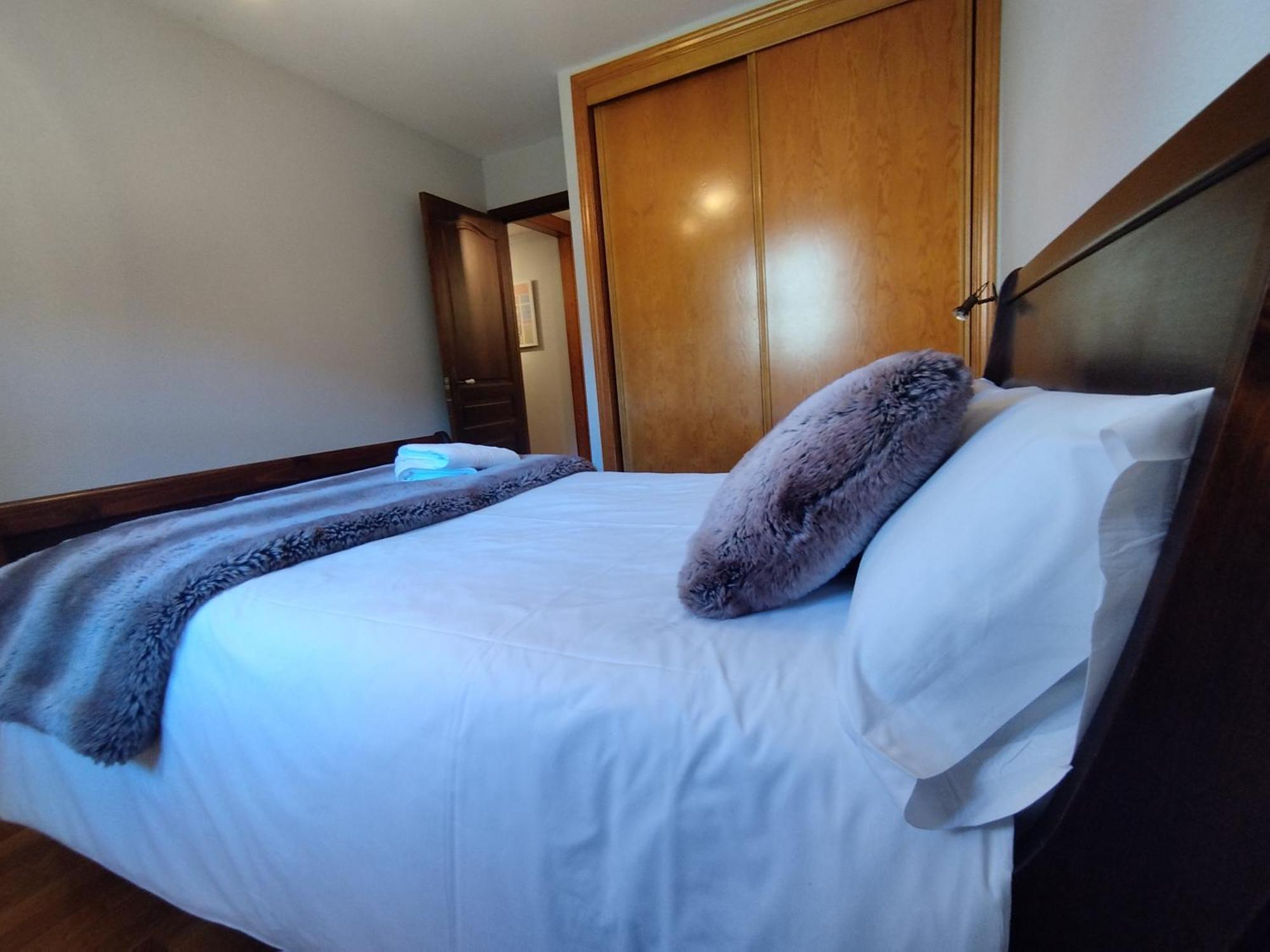 Appartamento Check-In Casas Cumbre De Benasque Eriste Esterno foto